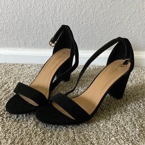 Womens Size 8 Bamboo Black Strappy Heels 2.5-3” Heels